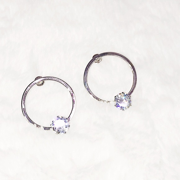 NEW: Stylish Silver CZ💎Geometric Circle Earrings - Picture 5 of 15